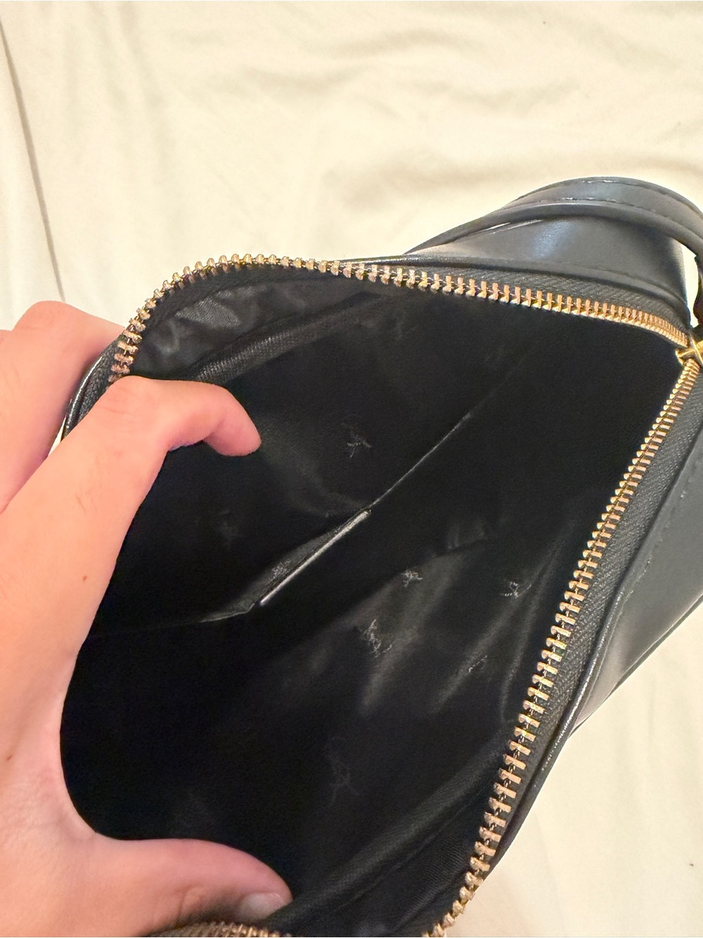 Black purse - Picture 3 of 3